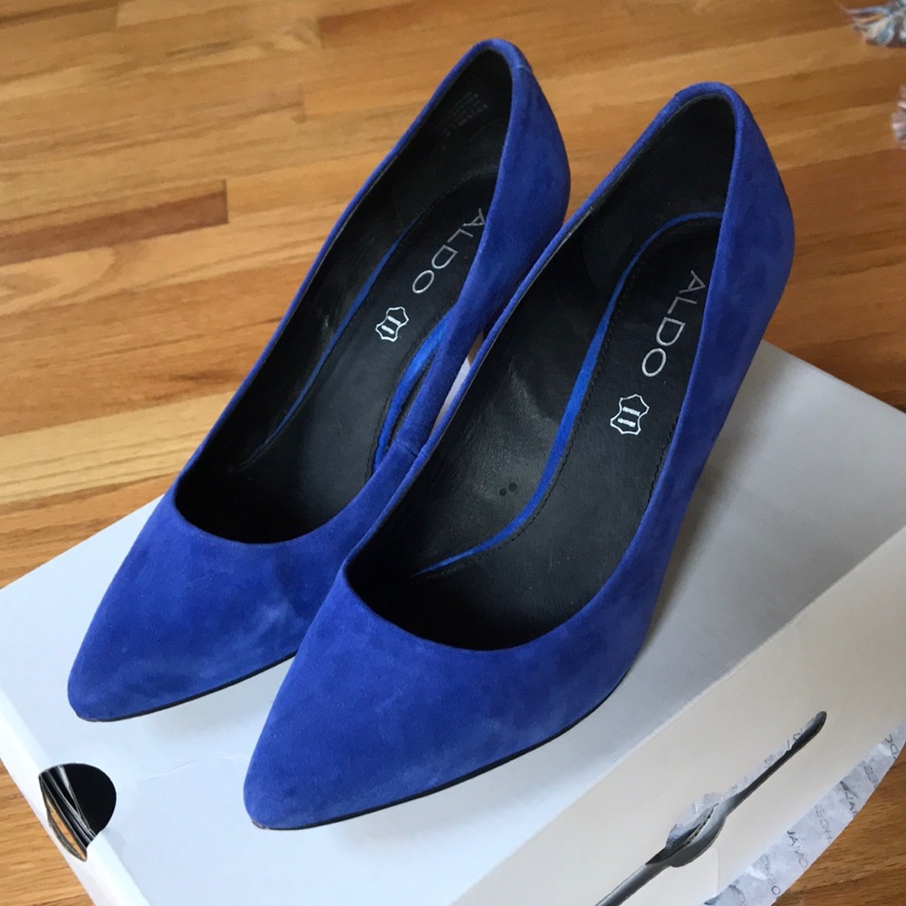 ALDO suede pointed toe kitten heel